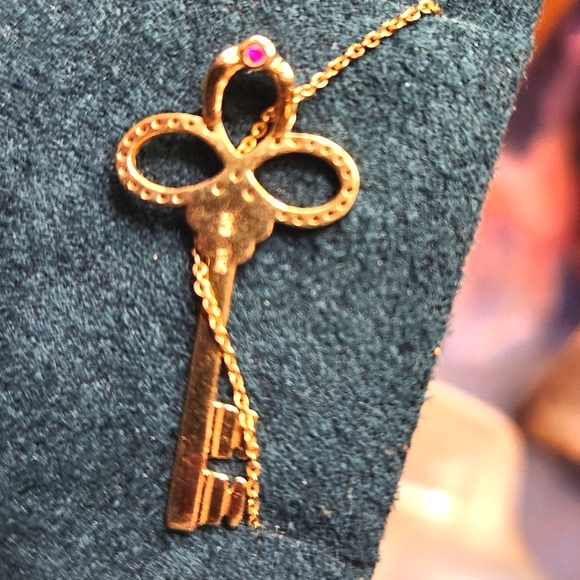 ROBERTO COIN HTF 18kt Gold Chain KEY Pendant .21 kt Diamonds 16" Necklace - Picture 6 of 12